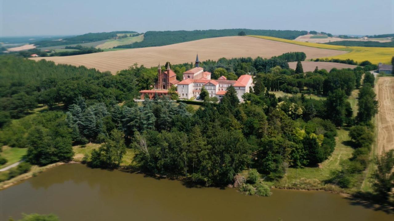 Hotellerie De L'Abbaye Bellegarde-Sainte-Marie エクステリア 写真