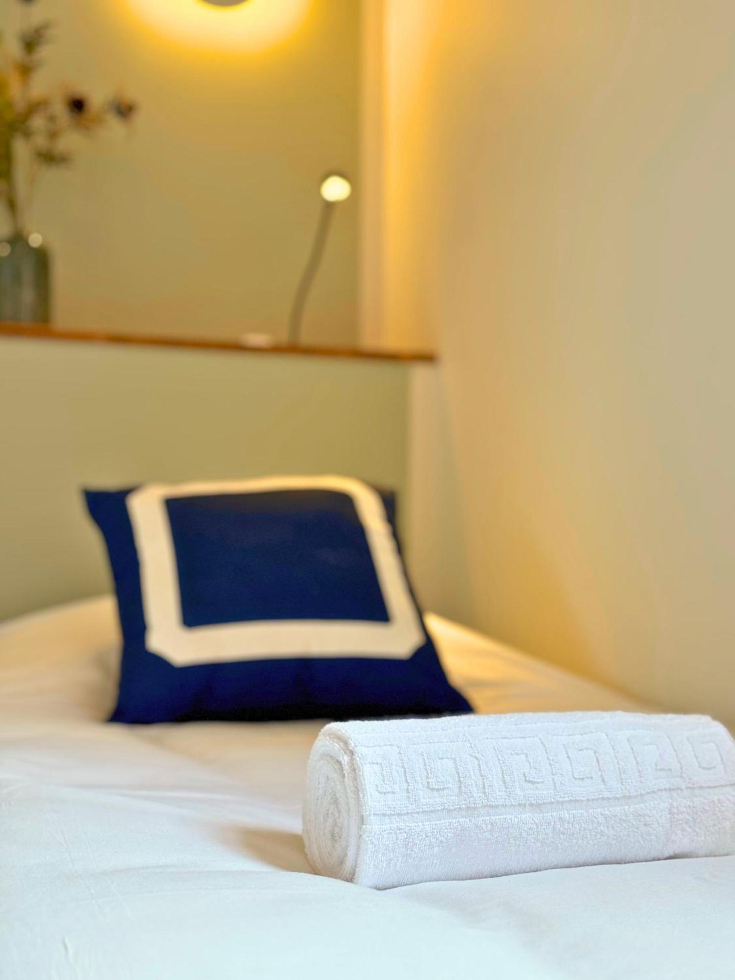 Hotellerie De L'Abbaye Bellegarde-Sainte-Marie エクステリア 写真